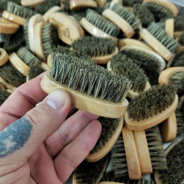 Щетка для бороды Manly Club Beard Brush дорожного размера - фото